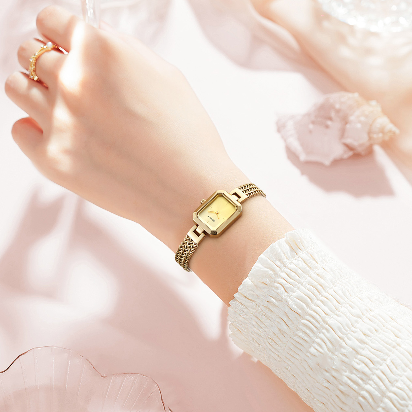 BERNY Gold Watch for Women Min - Accessories With Watch recension och pris